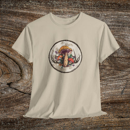 Hunting & Foraging Retro Grunge T-Shirt — Gatherer Gift